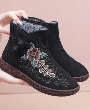 <h1 class="product_title entry-title">Women's Ethnic-style Cotton Boots With Fleece Lining</h1> - Image 7