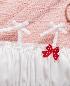 ⁦<h1 class="product_title entry-title">شورت زر أحمر مع إكسسوار قوس بأسلوب لطيف</h1>⁩ - الصورة ⁦5⁩