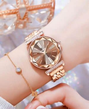 ⁦<h1 class="product_title entry-title">ساعة نسائية من الفولاذ المقاوم للصدأ مع مرآة ماسية مقاومة للماء</h1>⁩ - الصورة ⁦4⁩