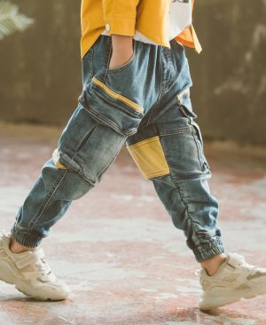 <h1 class="product_title entry-title">Boys Spring And Autumn Denim Overalls Trousers</h1> - Image 4