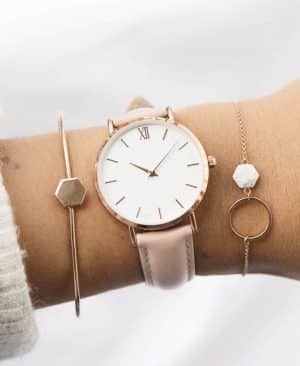 ⁦<h1 class="product_title entry-title">ساعات نسائية عصرية جلدية كوارتز للسيدات</h1>⁩ - الصورة ⁦9⁩