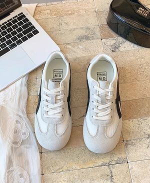 ⁦<h1 class="product_title entry-title">أحذية كورتز النسائية الجلدية ذات النعل السميك والشبكي القابل للتنفس</h1>⁩ - الصورة ⁦5⁩