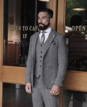 ⁦<h1 class="product_title entry-title">بليزر هيرينغبون من الصوف بأسلوب بريطاني للرجال - ملابس رسمية ذات حجم زائد - بدلة للأعمال والأزياء</h1>⁩ - الصورة ⁦5⁩