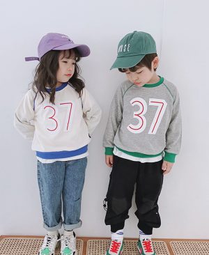 Children"s clothing wholesale autumn new children"s Round Neck Sweater Girl Baby 37 letter color matching Korean boys" sweater - Image 5