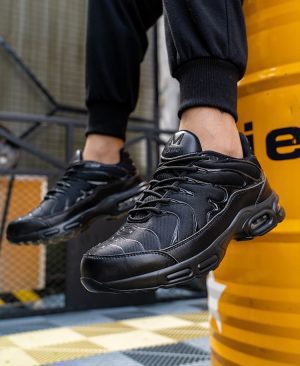 <h1 class="product_title entry-title">Lightweight Non-slip Smash-resistant Wear-resistant Low-top Sneakers</h1> - Image 3