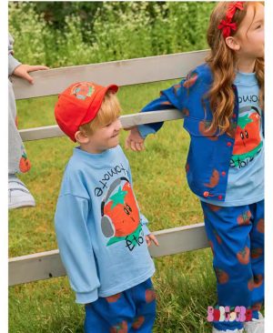 ⁦<h1 class="product_title entry-title">ملابس أطفال كاجوال فضفاضة بأكمام طويلة بطبعة كرتونية إنجليزية</h1>⁩ - الصورة ⁦4⁩