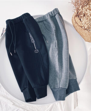 ⁦<h1 class="product_title entry-title">بنطلون شتوي سميك بتصميم غربي للأولاد مع بطانة فاخرة</h1>⁩ - الصورة ⁦3⁩