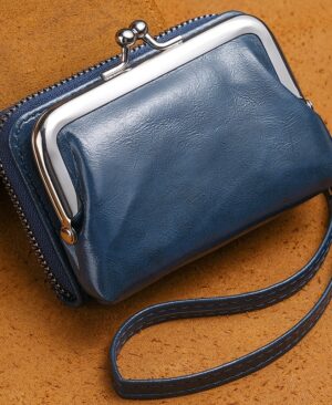 ⁦<h1 class="product_title entry-title">محفظة نسائية مزودة بإبزيم 4 بوصة</h1>⁩ - الصورة ⁦4⁩