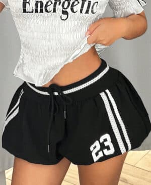 ⁦<h1 class="product_title entry-title">شورتات عصرية بخصر مرن وطباعة حروف مع أربطة</h1>⁩ - الصورة ⁦5⁩