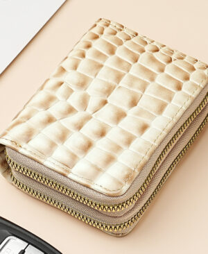 ⁦<h1 class="product_title entry-title">محفظة عملات بسحاب بسعة كبيرة للنساء</h1>⁩ - الصورة ⁦4⁩