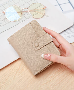 ⁦<h1 class="product_title entry-title">محفظة قصيرة للسيدات بنمط الليتشي</h1>⁩ - الصورة ⁦4⁩