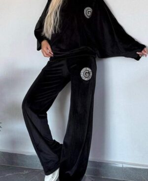 <h1 class="product_title entry-title">Velvet Solid Color Crew-neck Batwing Sleeve Casual Two-piece Suit Women's Clothing</h1> - Image 6