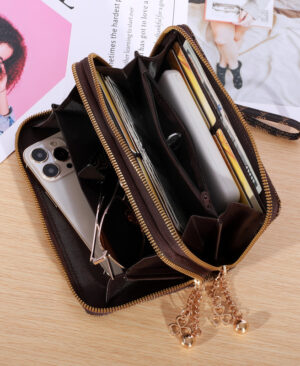 f0ff7b41 64ec 4f4f b09b 8128806bfde4